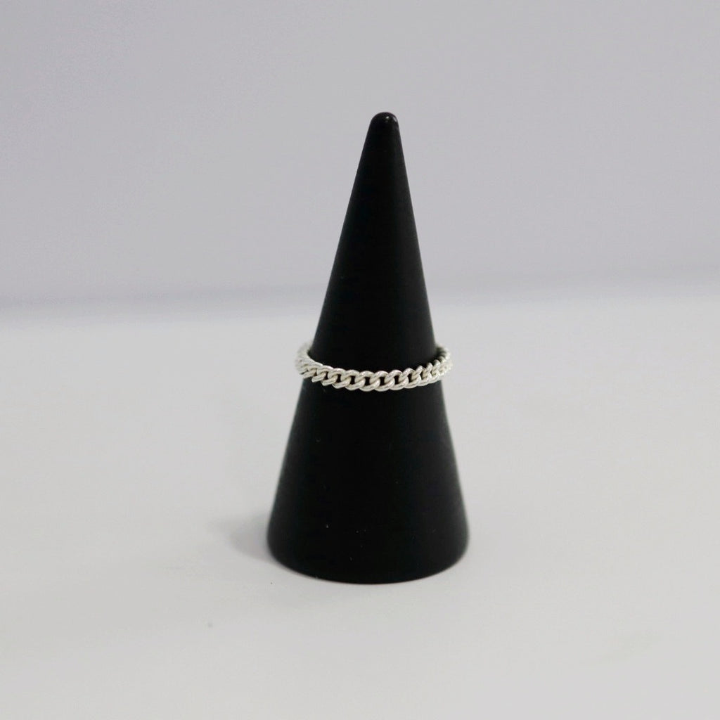 Mini curb chain ring in sterling silver