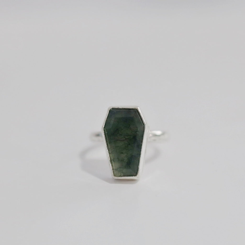 Coffin Gemstone Ring in Moss Agate and Sterling Silver / size 7.5 READY TO SHIP