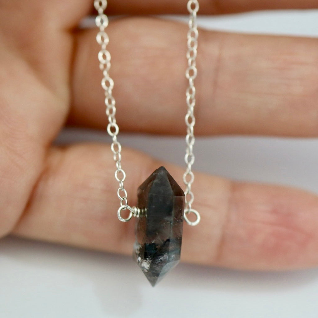 Quartz gemstone necklace in sterling silver