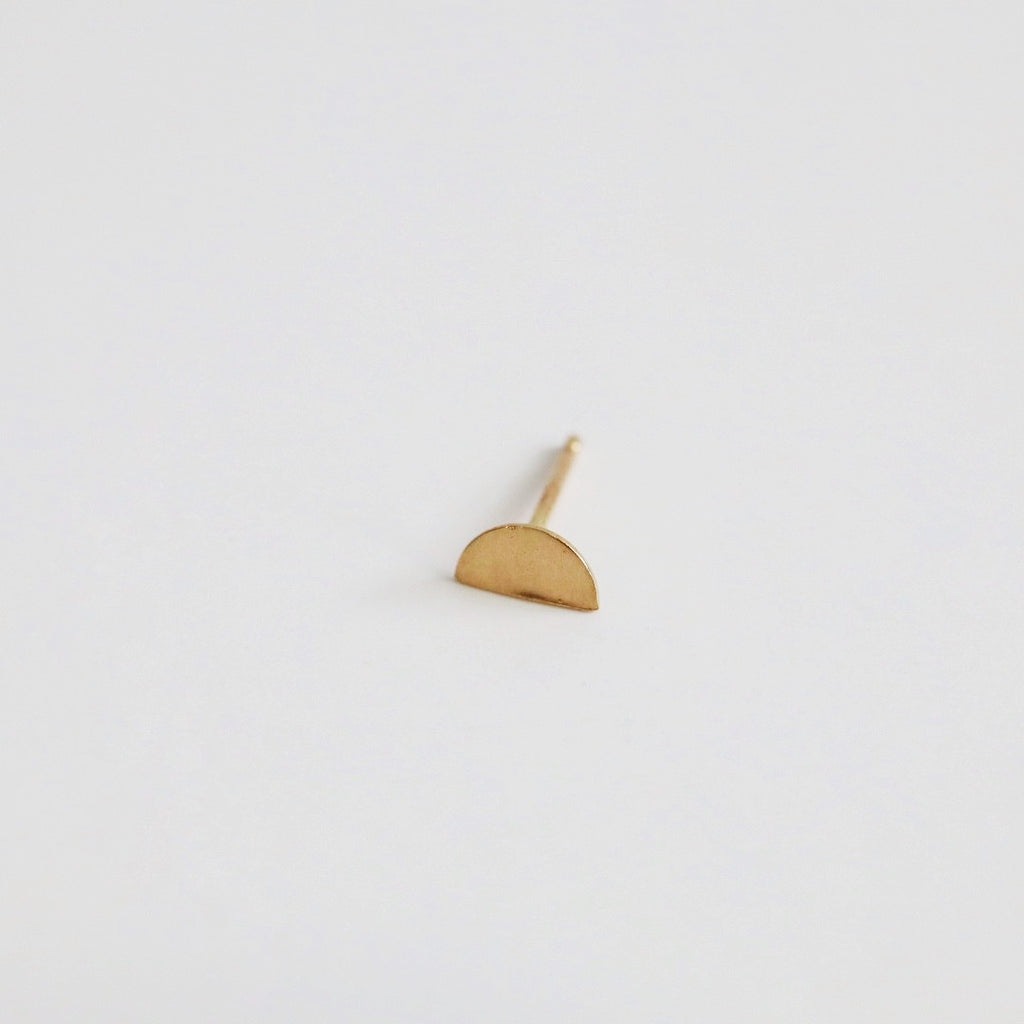 Semi Circle Stud Earring in 14 karat yellow gold / SINGLE EARRING / Ready to ship