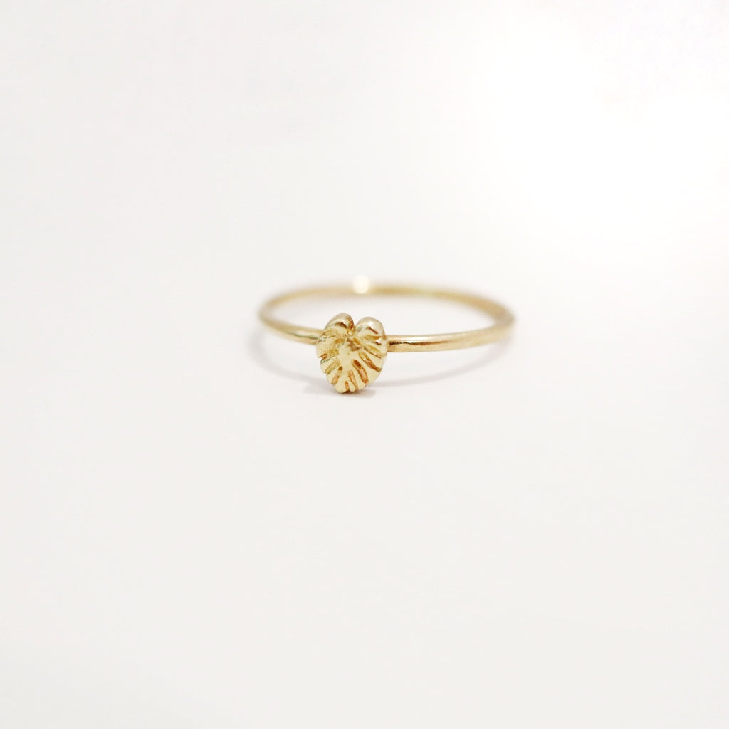 Monstera Stacking Ring in 14 Karat Yellow Gold / Ready to Ship Size 7.5